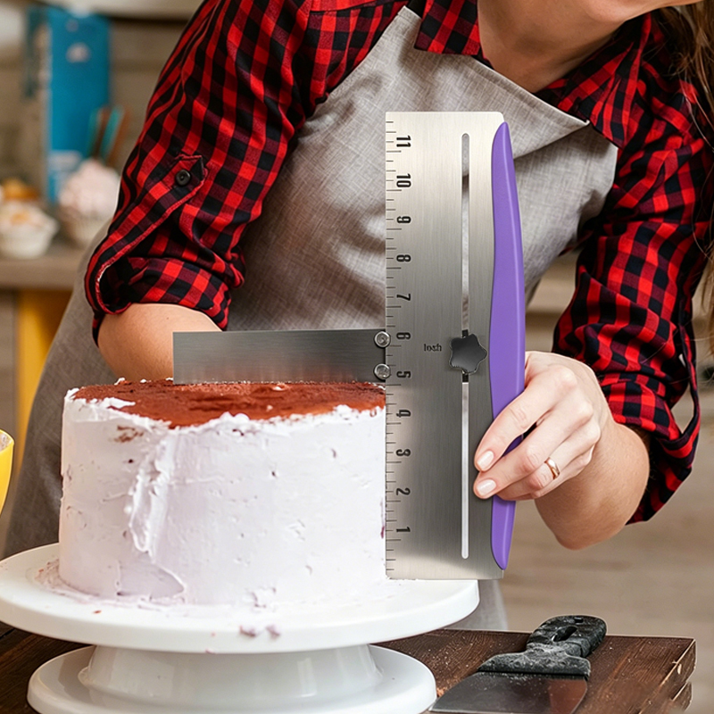 ステンレス製ケーキスクレーパー アイシングスムーザー 高さ調 - Kitchen Baking Corner のレビューと価格