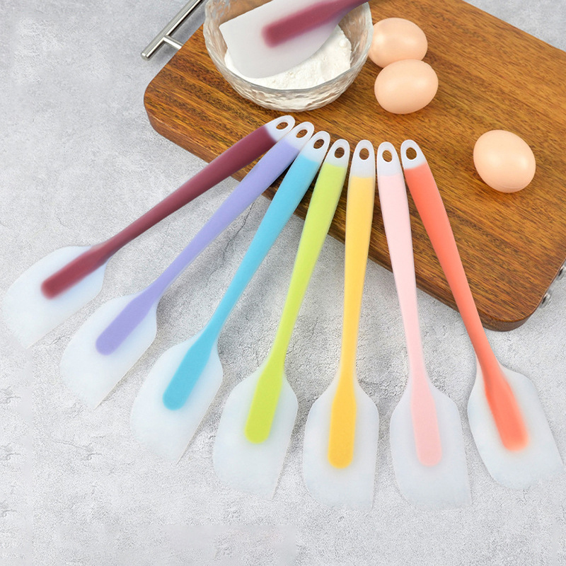 2 サイズの柔軟なシリコンスクレーパー、耐熱性、焦げ付き防止 - Kitchen Baking Must Haves のレビューと価格